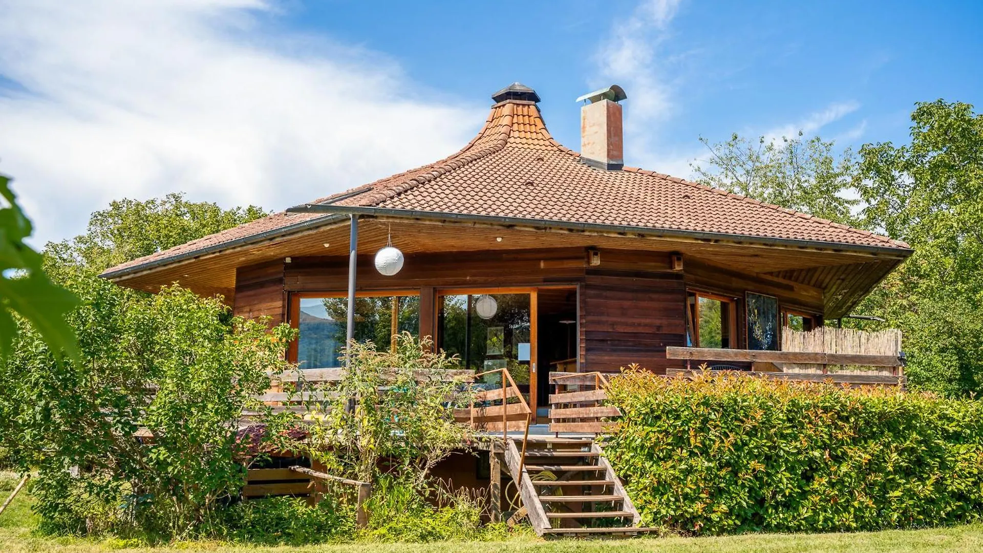Le Grand Nid - Gite La Maison Alveole 0*, Sciez